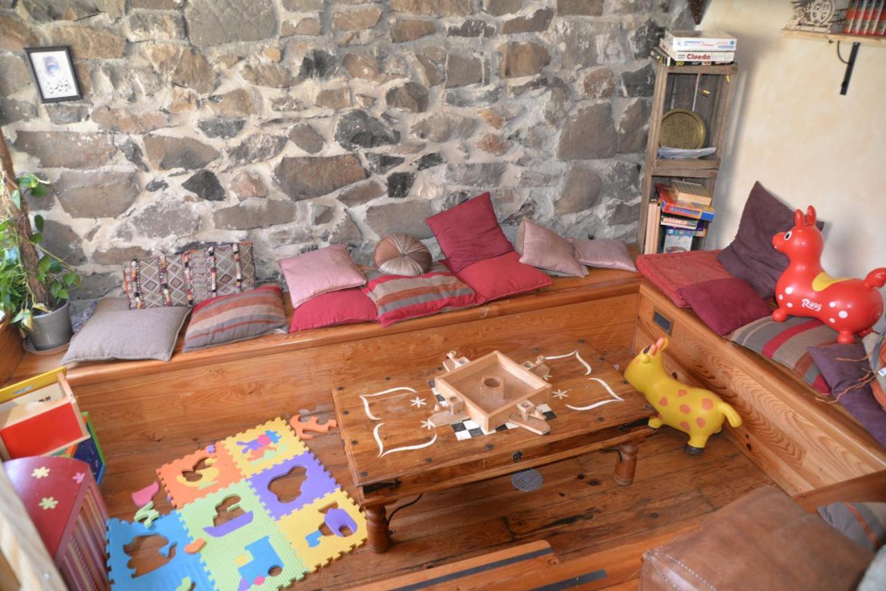 Logis Hotel-Restaurant La Mere Biquette Saint-Pons  Dış mekan fotoğraf