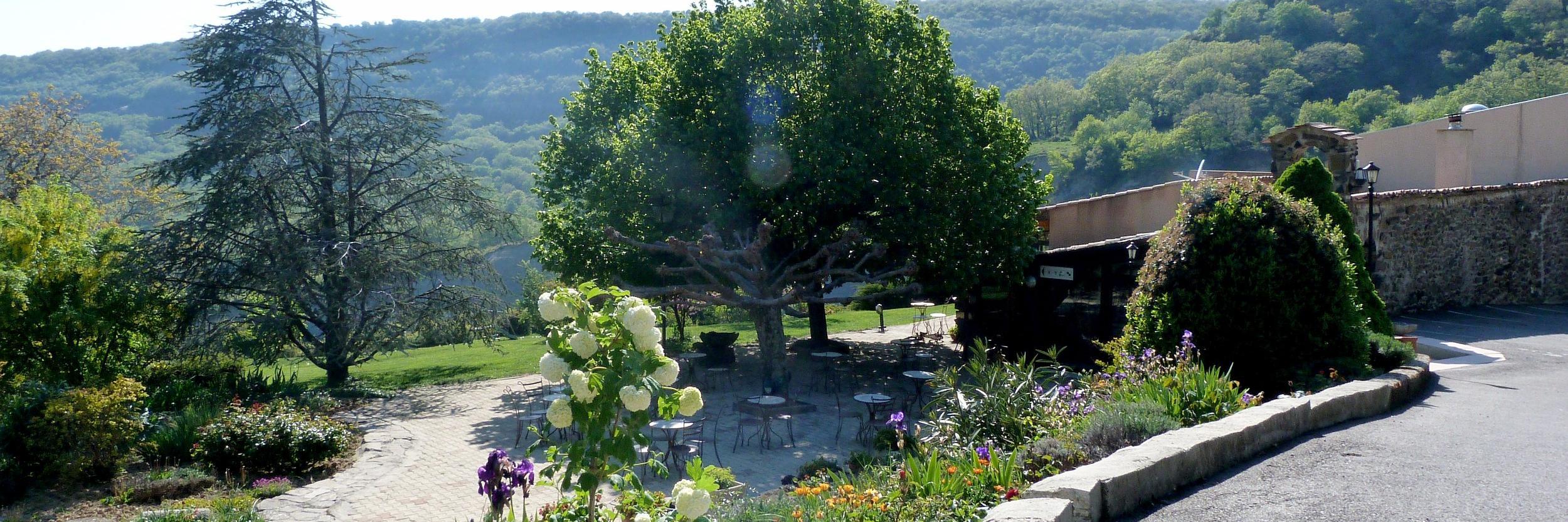 Logis Hotel-Restaurant La Mere Biquette Saint-Pons  Dış mekan fotoğraf