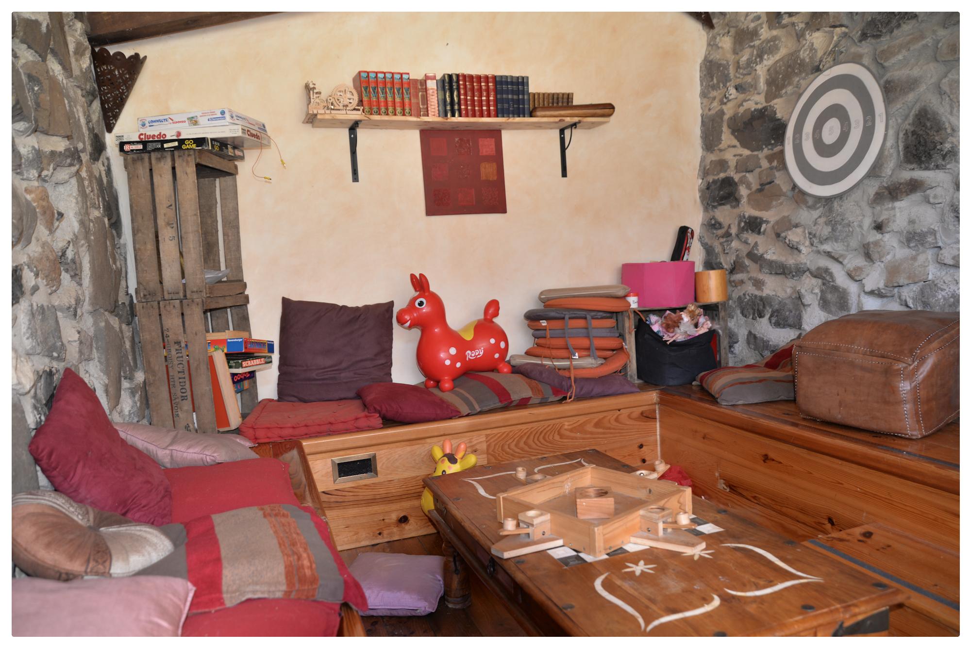 Logis Hotel-Restaurant La Mere Biquette Saint-Pons  Dış mekan fotoğraf
